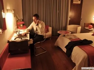 America Hotel 3*