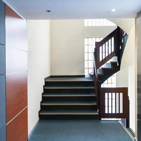 America Hotel 3*