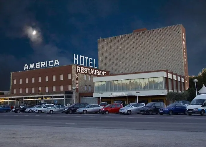America 3* Igualada