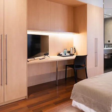 America Hotel 3*